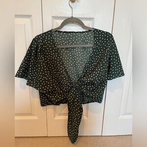 Green and white polka dot tie-front Crop Top